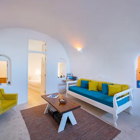 Vila Anemi House & *