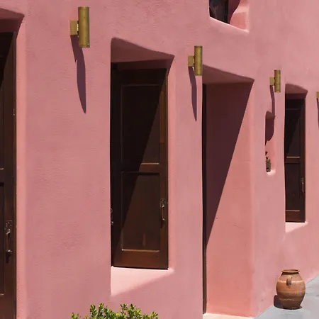 Vila Anemi House & *