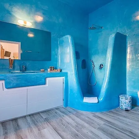 Anemi House &