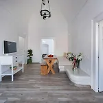 Anemi House & Vila Oia